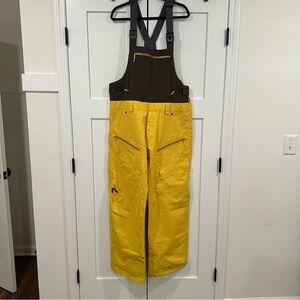 Men’s ski bib barely worn